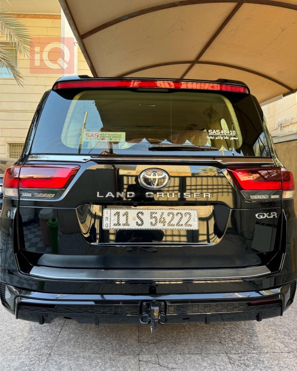 تۆیۆتا لاند کروزەر